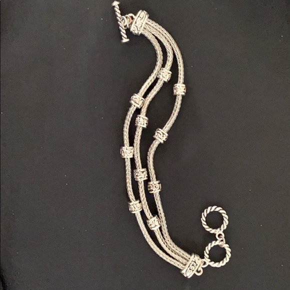 Silver Triple Dangle Bracelet w/Knot clasp - Picture 3 of 3